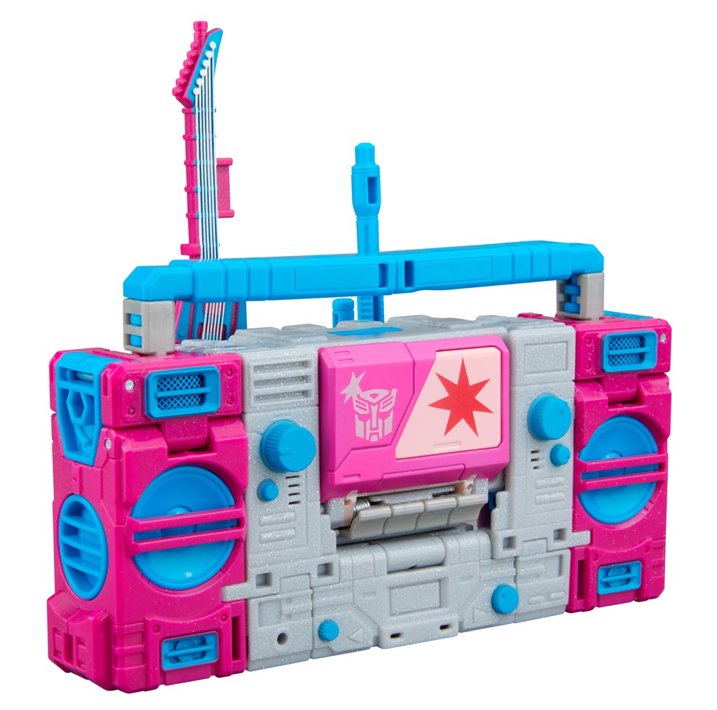Transformers Jem and the Holograms Autobot Blaster & KP Glit, KP Sundor, and KP Rosanna