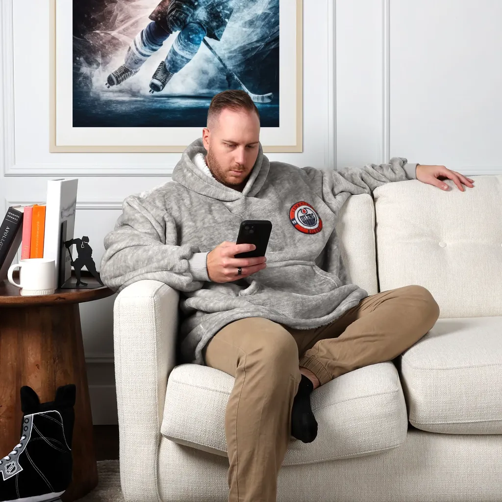 NHL Snuggle Me Hooded - Edmonton Oilers
