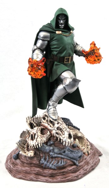 Marvel: Comic Doctor Doom Diorama