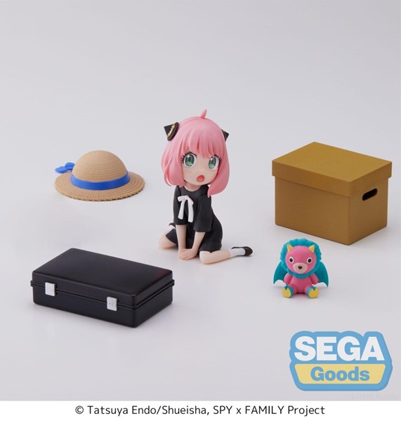 Spy x Family Anya Forger Pretend Play Ver 2 Statue by Sega