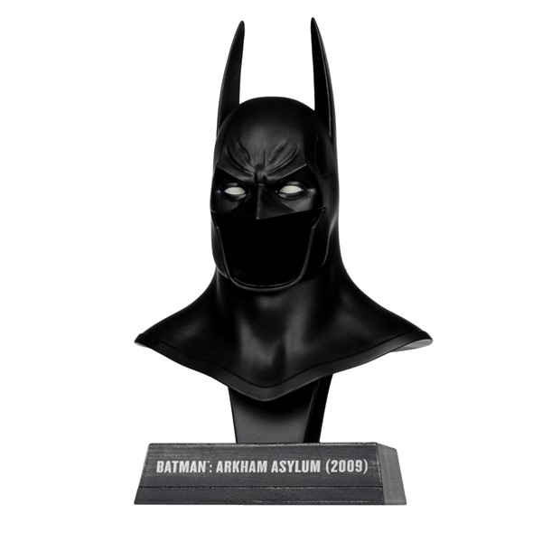 DC Direct Batman (Arkham Asylum) Cowl Replica 1:3 Scale