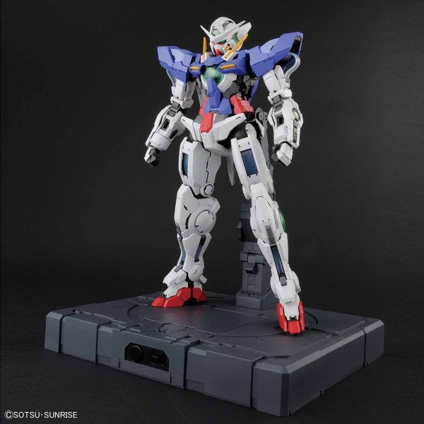 Bandai Hobby PG 1/60 Gundam Exia