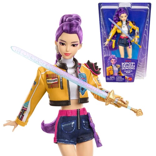 K-pop Demon Hunters HUNTR/X Rumi Fashion Doll in Removable Look With Themed Movie Accessories